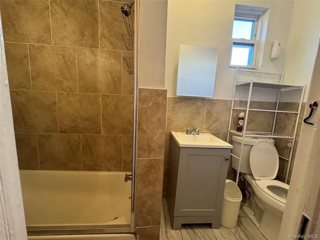6353 60th Place Ridgewood NY 11385