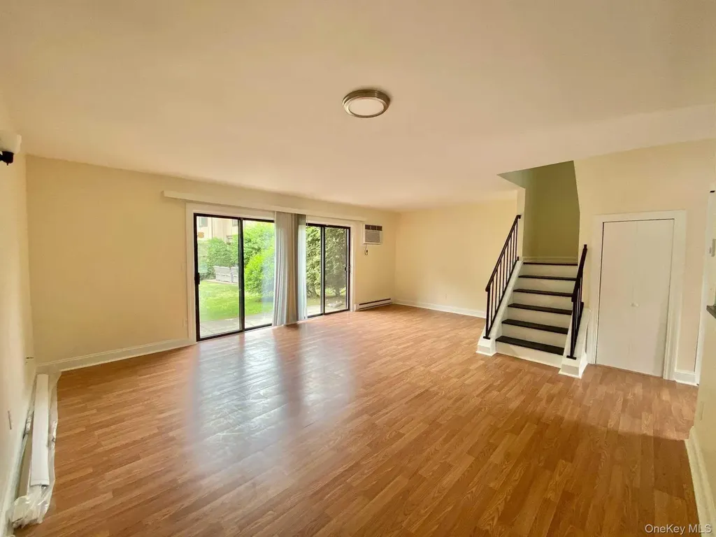 59 Hudson Heights Drive Poughkeepsie NY 12601