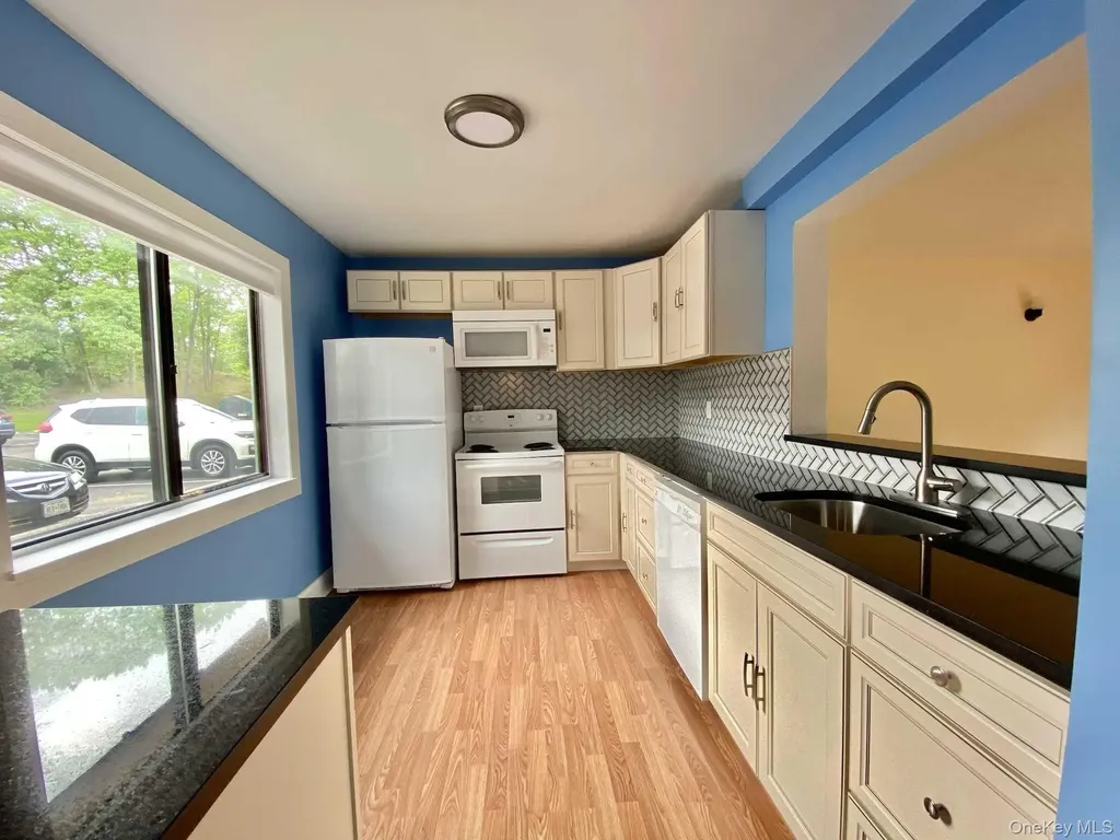 59 Hudson Heights Drive Poughkeepsie NY 12601