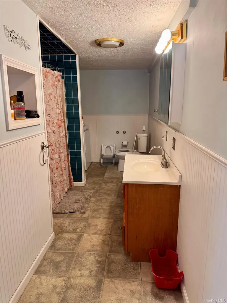 26 Peenpack Trail Huguenot NY 12746