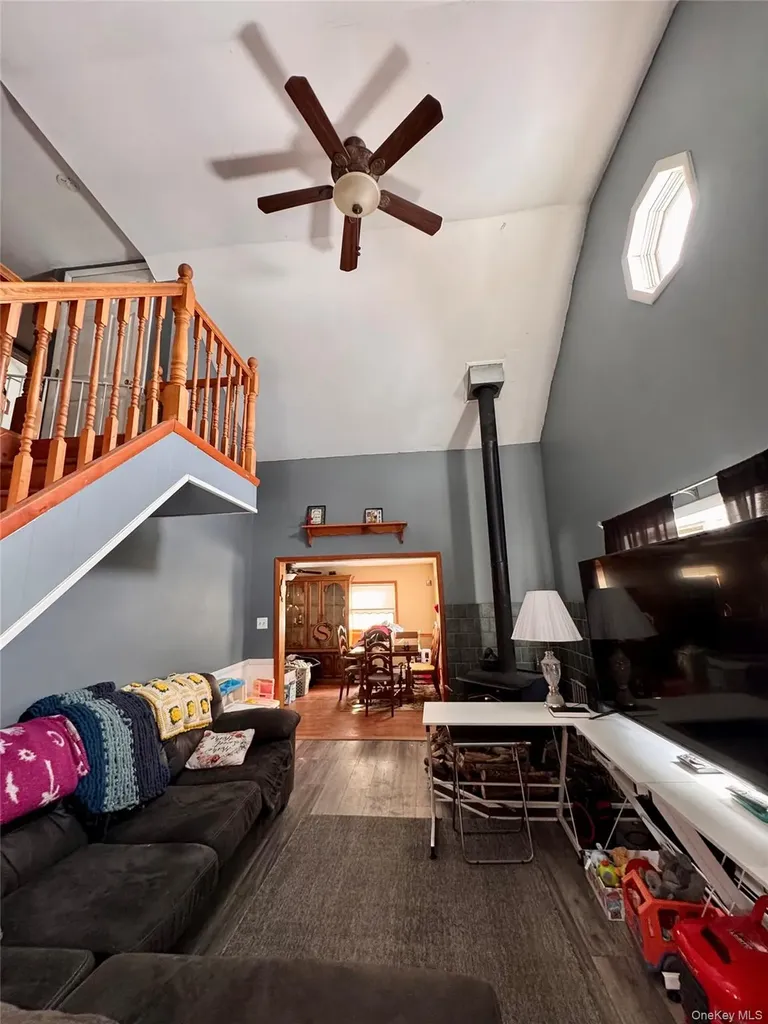 26 Peenpack Trail Huguenot NY 12746