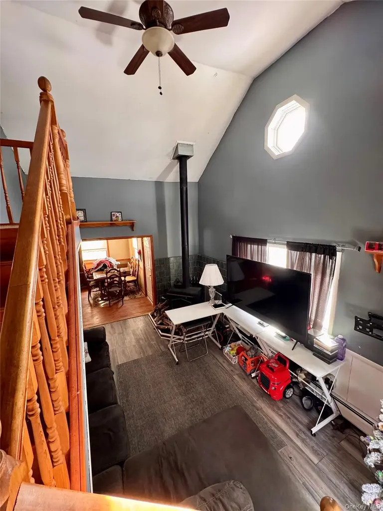 26 Peenpack Trail Huguenot NY 12746