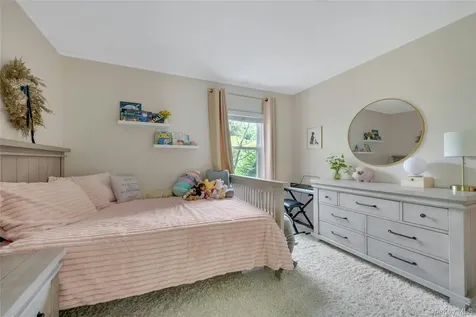 21 Benedict Road White Plains NY 10607