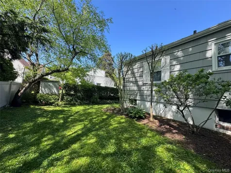21 Benedict Road White Plains NY 10607