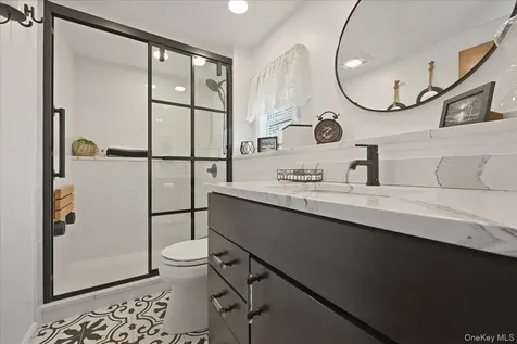 244 Mercury Street East Meadow NY 11554