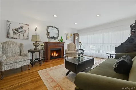 244 Mercury Street East Meadow NY 11554