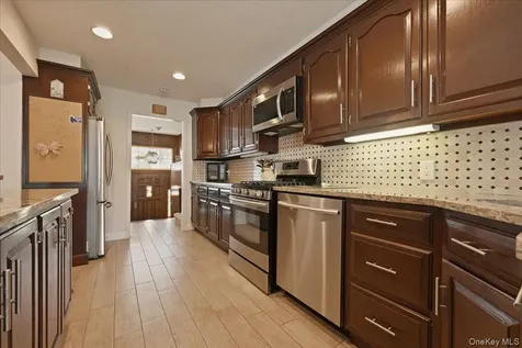 244 Mercury Street East Meadow NY 11554