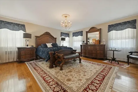 244 Mercury Street East Meadow NY 11554