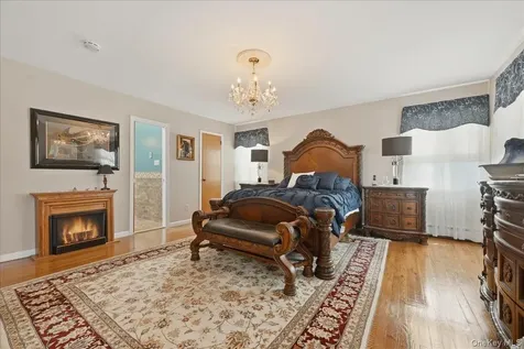 244 Mercury Street East Meadow NY 11554