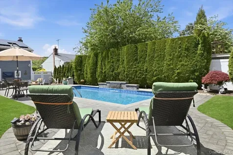 244 Mercury Street East Meadow NY 11554