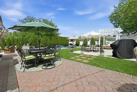 244 Mercury Street East Meadow NY 11554