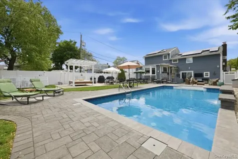 244 Mercury Street East Meadow NY 11554