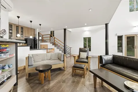 324 W Lake Boulevard Mahopac NY 10541