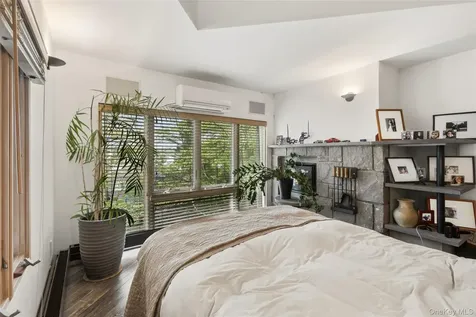 324 W Lake Boulevard Mahopac NY 10541