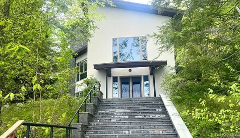 324 W Lake Boulevard Mahopac NY 10541