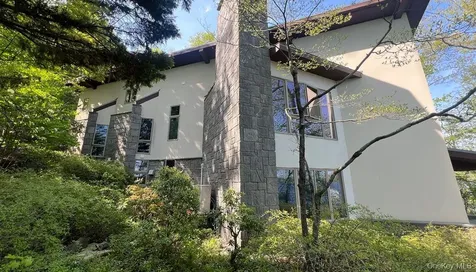 324 W Lake Boulevard Mahopac NY 10541