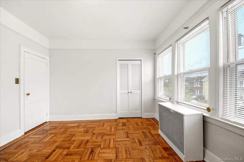 1432 Hobart Avenue Bronx NY 10461