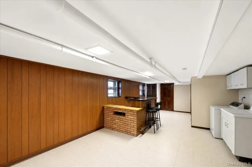 1432 Hobart Avenue Bronx NY 10461