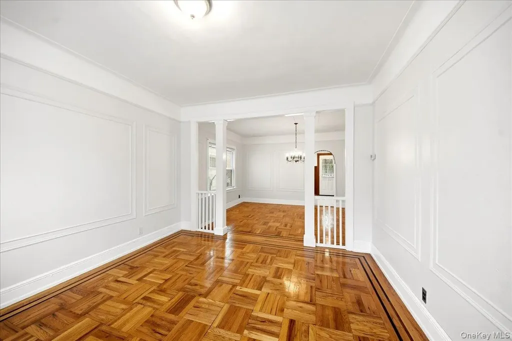 1432 Hobart Avenue Bronx NY 10461