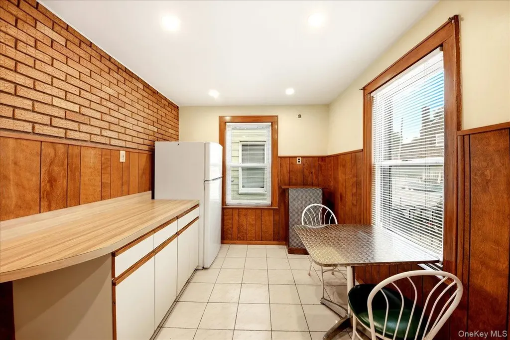 1432 Hobart Avenue Bronx NY 10461