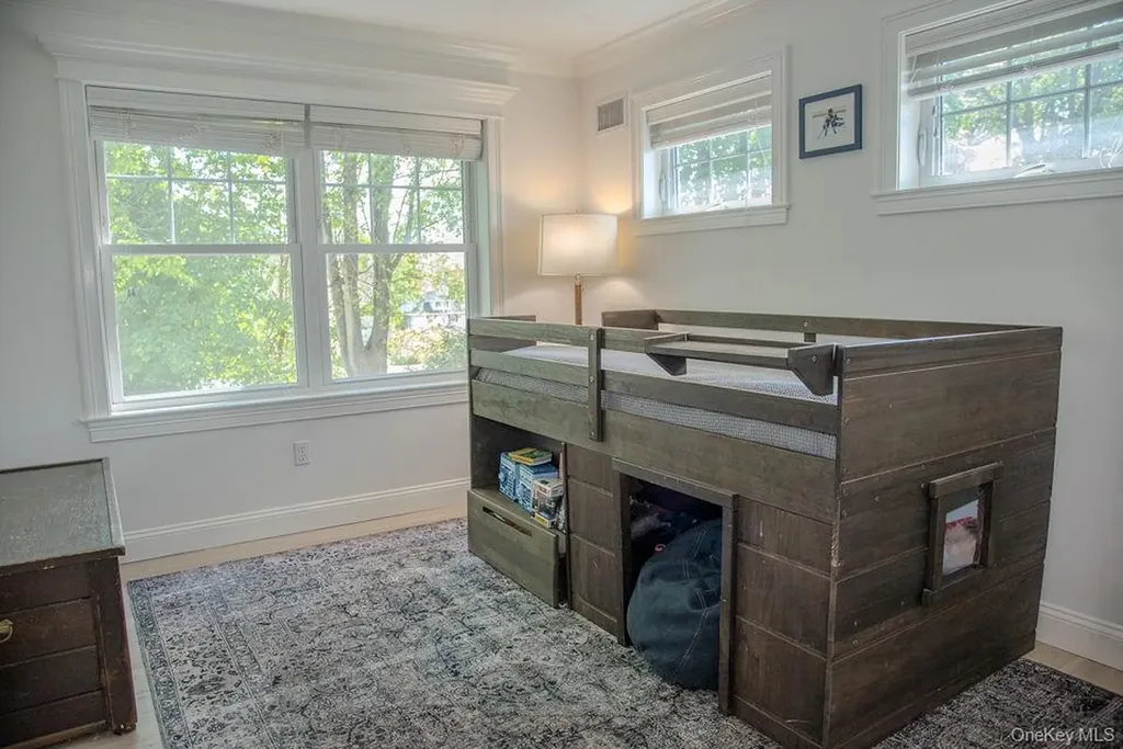 94 Bogert Avenue Pearl River NY 10965