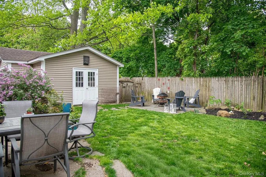 94 Bogert Avenue Pearl River NY 10965