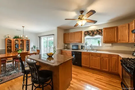 17 Verplanck Avenue Hopewell Junction NY 12533