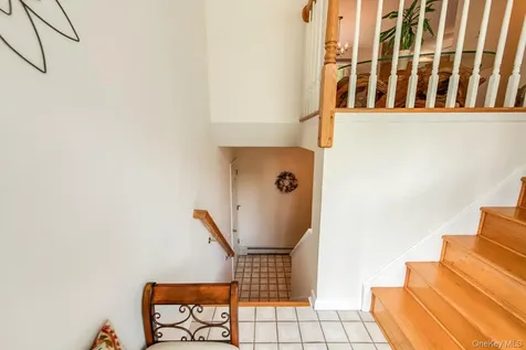 17 Verplanck Avenue Hopewell Junction NY 12533