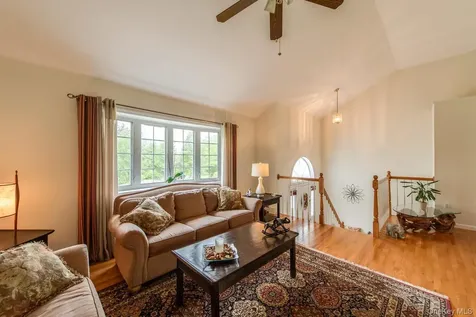 17 Verplanck Avenue Hopewell Junction NY 12533