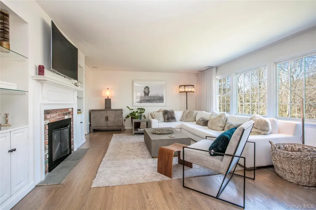 5 Hoffman Road Mount Kisco NY 10549