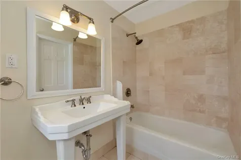 3 Lea Place Rye NY 10580