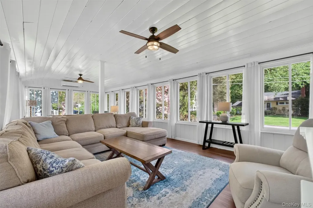 7 Ridgewood Terrace Poughkeepsie NY 12603