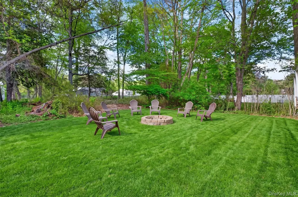 7 Ridgewood Terrace Poughkeepsie NY 12603