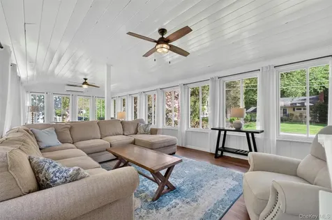 7 Ridgewood Terrace Poughkeepsie NY 12603