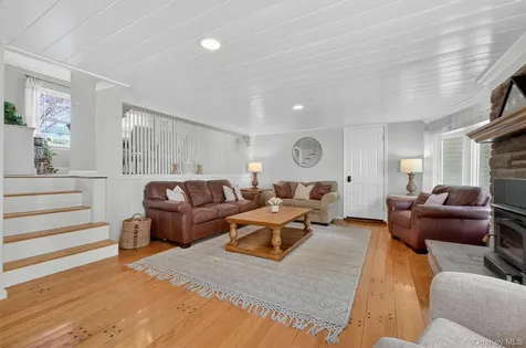 7 Ridgewood Terrace Poughkeepsie NY 12603