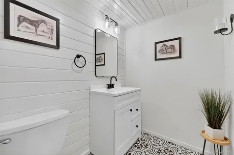 7 Ridgewood Terrace Poughkeepsie NY 12603
