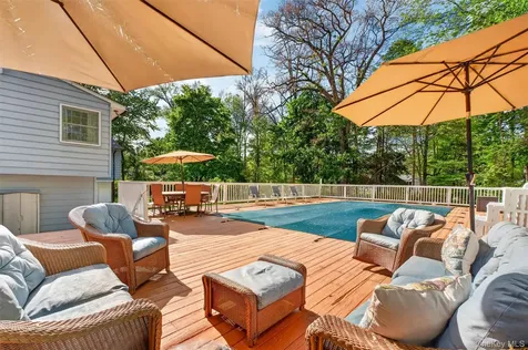 7 Ridgewood Terrace Poughkeepsie NY 12603