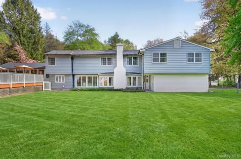 7 Ridgewood Terrace Poughkeepsie NY 12603