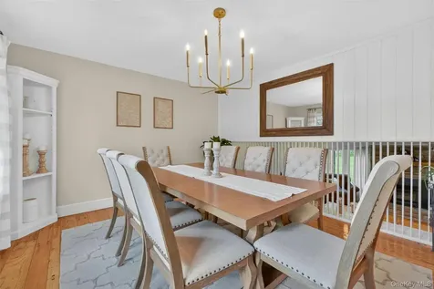 7 Ridgewood Terrace Poughkeepsie NY 12603