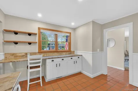 7 Ridgewood Terrace Poughkeepsie NY 12603
