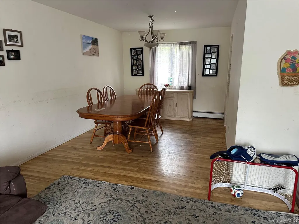 43 Vanderbilt Avenue Saint James NY 11780