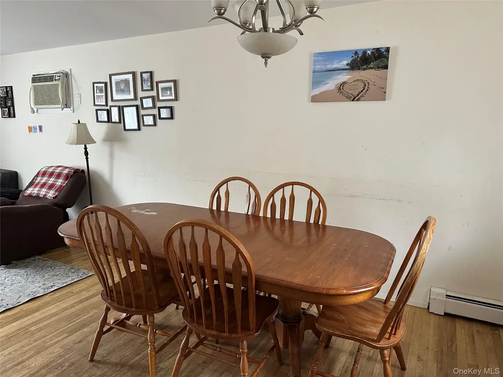 43 Vanderbilt Avenue Saint James NY 11780