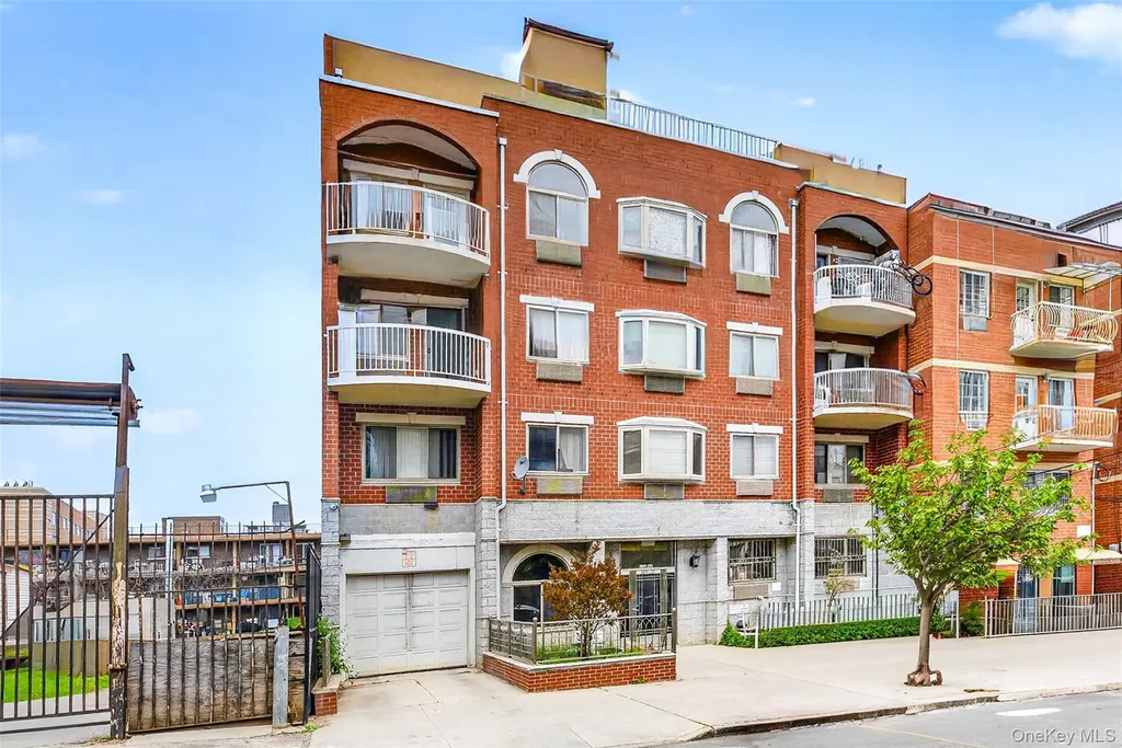 11231 38th Avenue Corona NY 11368