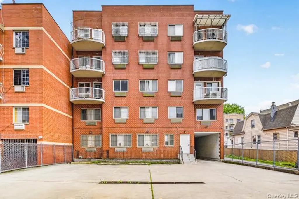 11231 38th Avenue Corona NY 11368