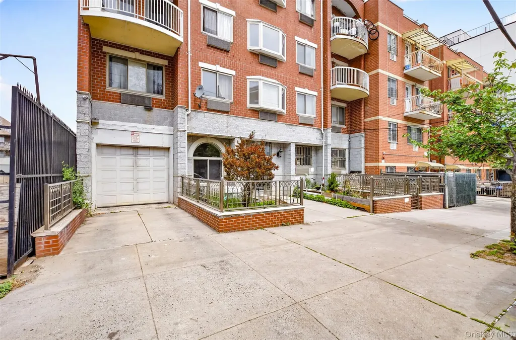 11231 38th Avenue Corona NY 11368