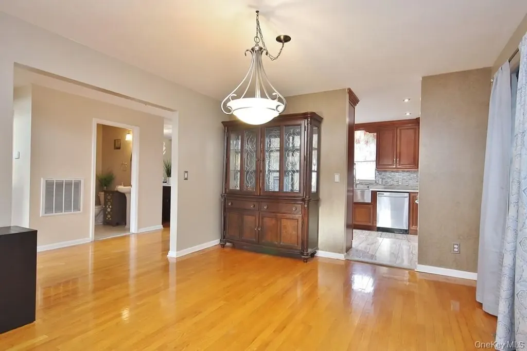 1 Alix Drive Newburgh NY 12550