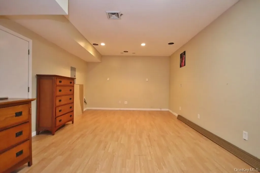 1 Alix Drive Newburgh NY 12550
