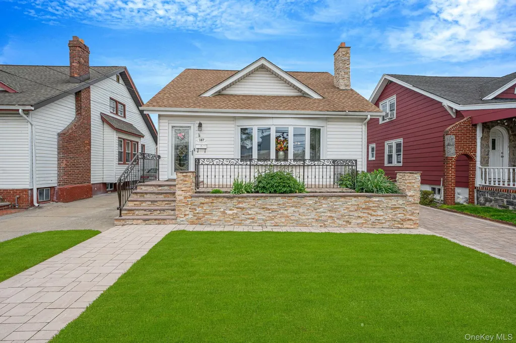 167 Shaw Avenue Valley Stream NY 11580