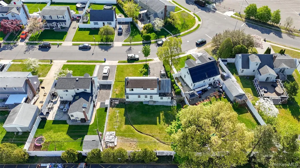 47 Cardinal Road Levittown NY 11756