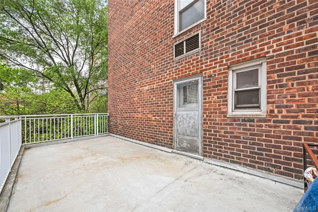 3131 Grand Concourse Bronx NY 10468